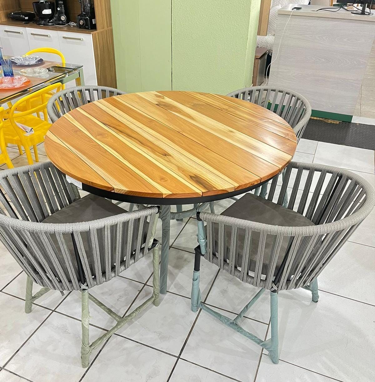 Mesa Zurique